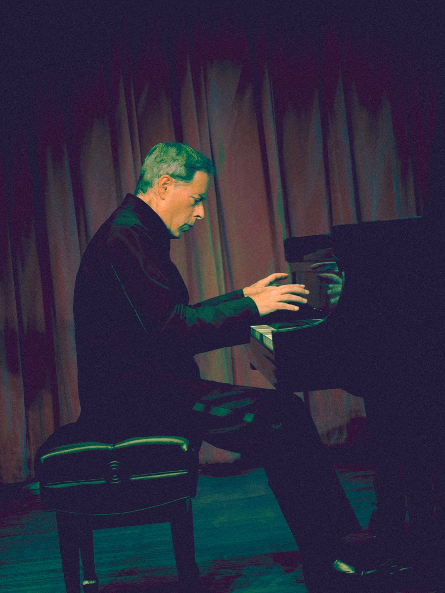 Michael Lewin performing in recital